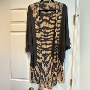 T Party Fashion Black and Cream Knit Cardigan